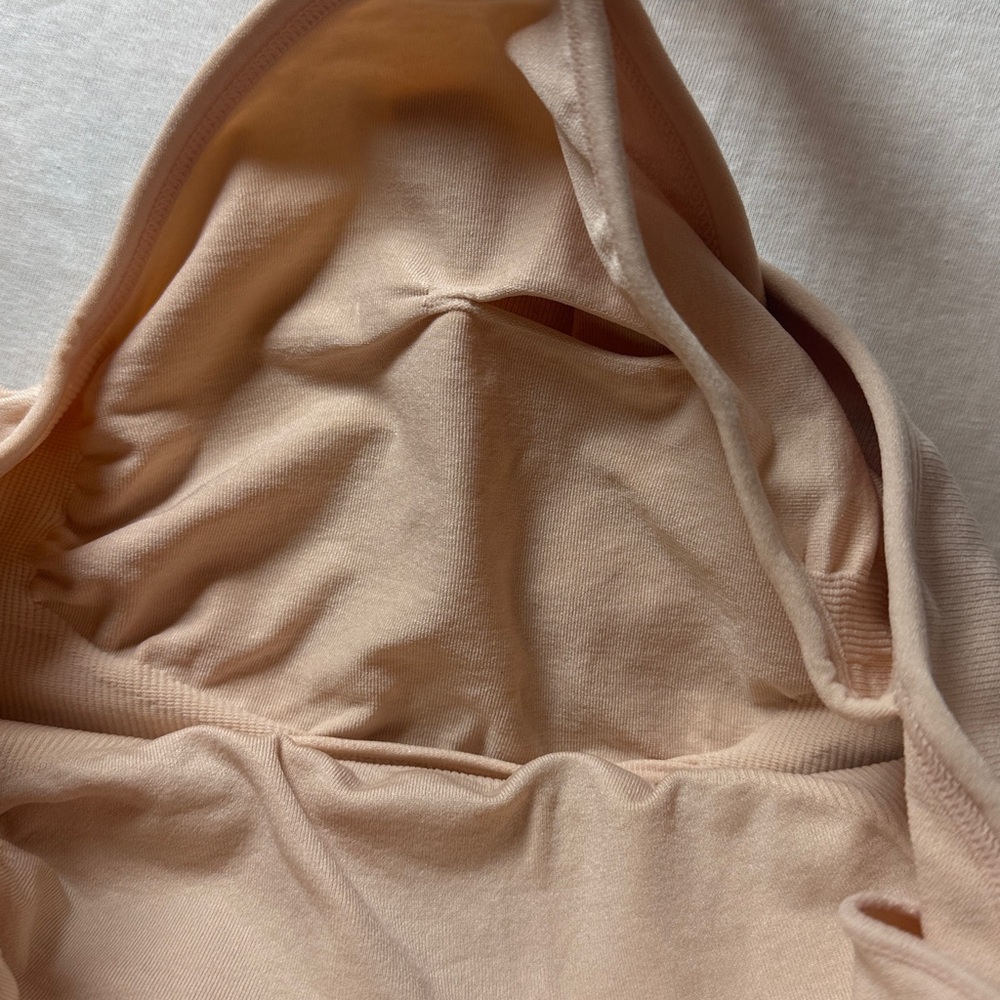 Kindred Hands Free Pumping And Nursing Bras Size L-Busty Pink
Bin 3 #23 - Picture 5 of 8